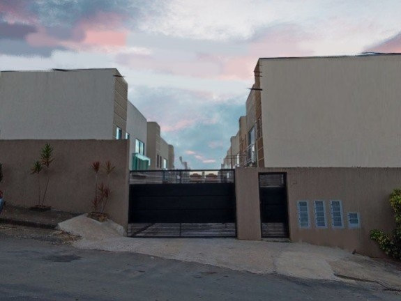Casa com 2 Quartos à Venda, 55 m² em Estância Poços de Caldas - Poços de Caldas