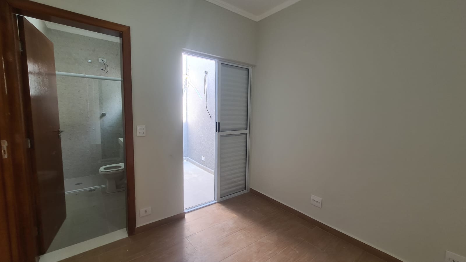 Imagem Sobrado com 3 Quartos à Venda, 235 m²em Jardim Regina - São Paulo