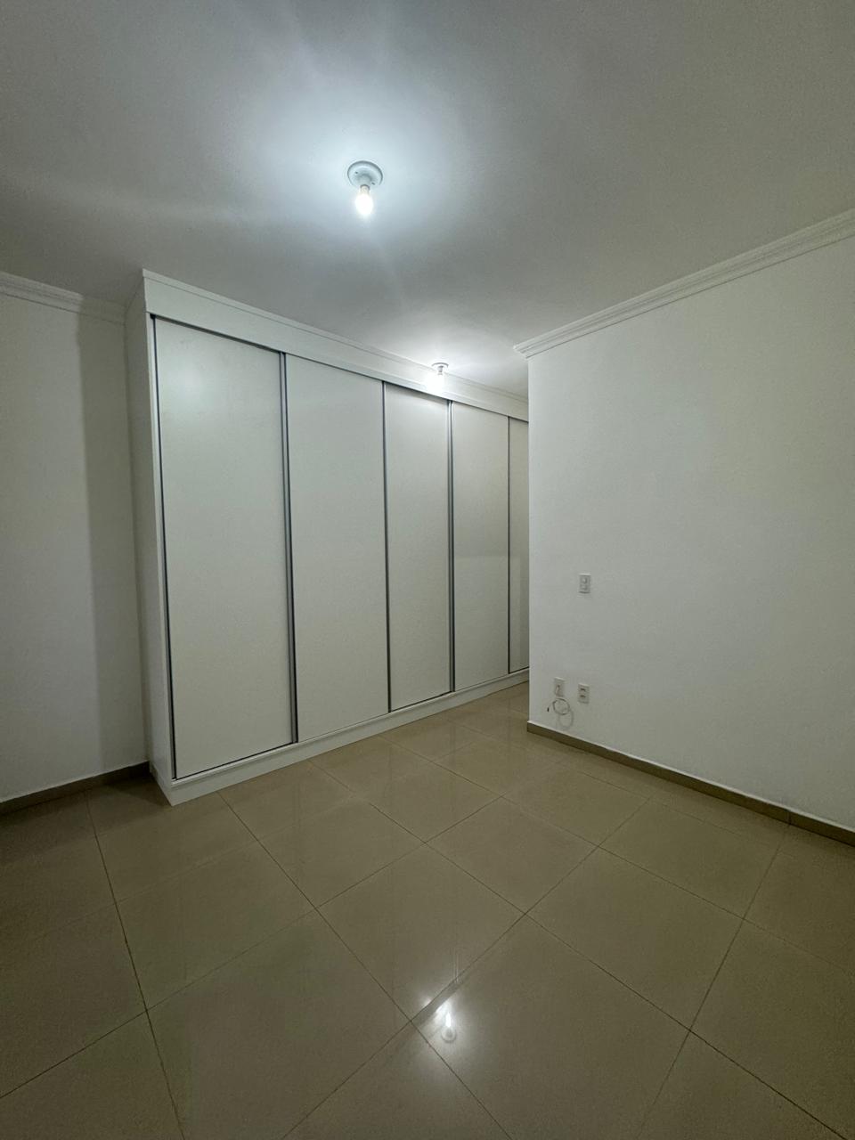 Imagem Casa de Condomínio com 3 Quartos para Alugar, 197 m²em Loteamento Fernando Camargo Nogueira - Taubaté