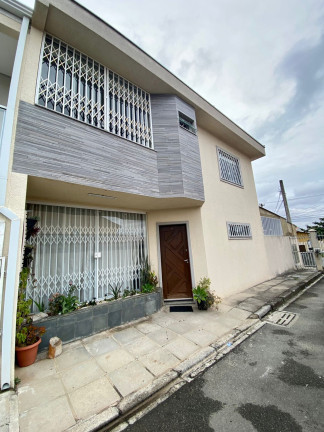Imagem Sobrado com 4 Quartos à Venda,  em Cajuru - Curitiba