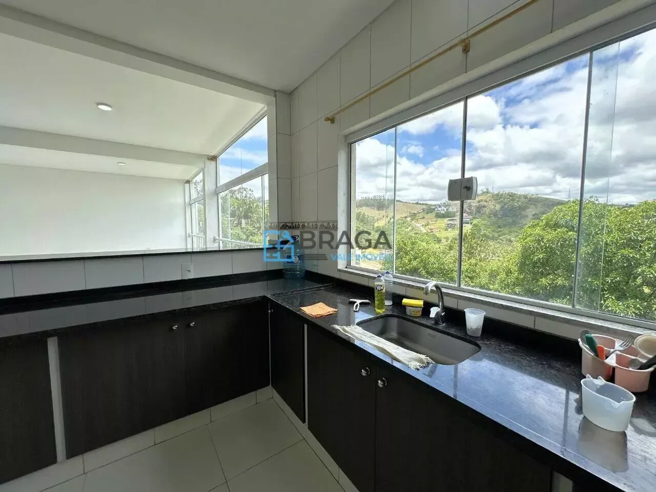 Imagem Casa com 3 Quartos à Venda, 269 metros em Jambeiro - Jambeiro