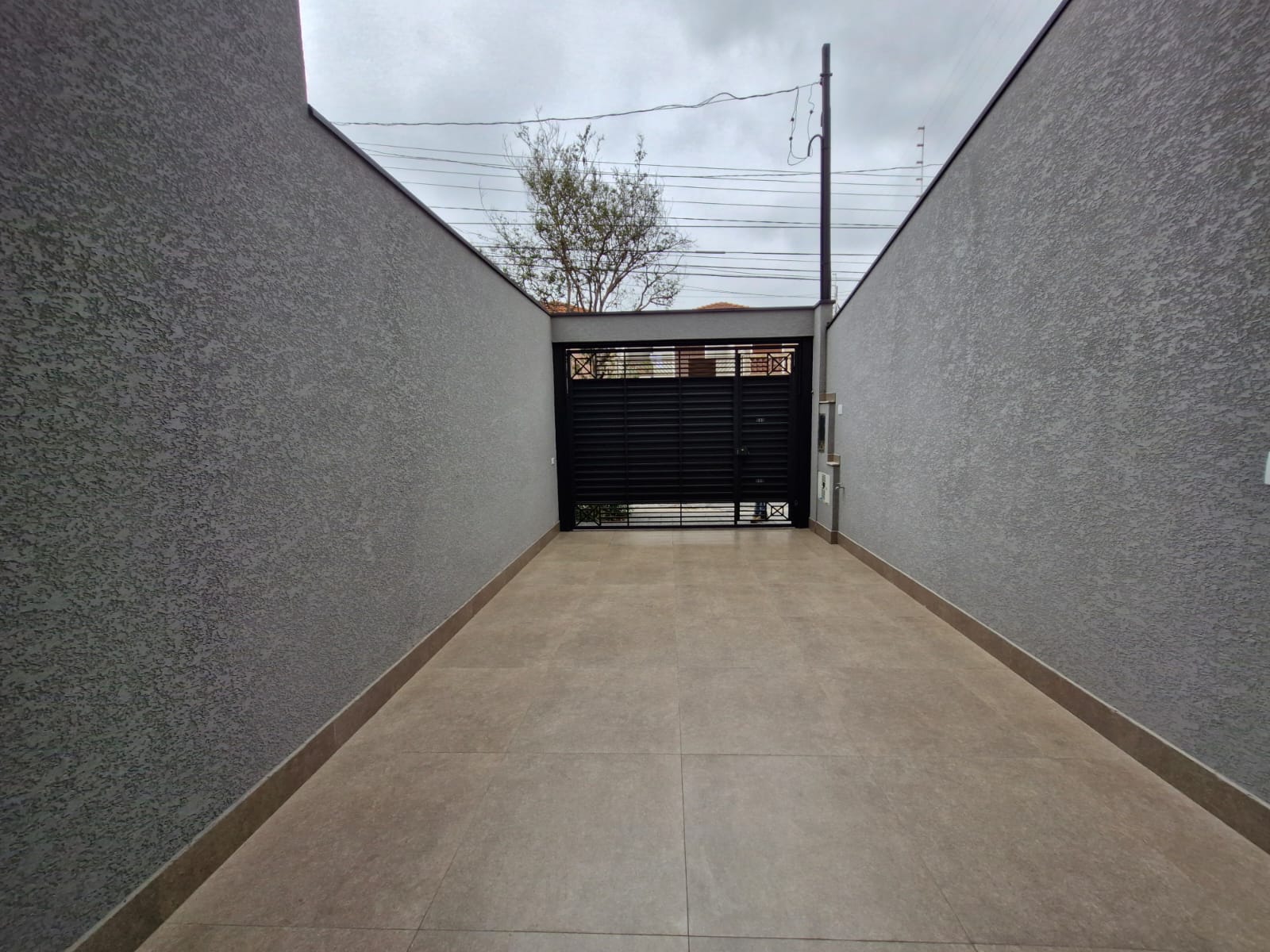 Imagem Sobrado com 3 Quartos à Venda, 193 m²em Jardim Santo Elias - São Paulo