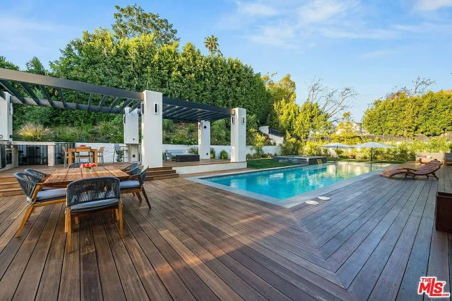 Foto do imóvel: Casa de Condomínio com 5 Quartos à Venda, 796 m²em Alphaville Residencial Um - Barueri