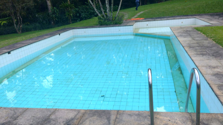 Imagem Casa com 6 Quartos à Venda, 300 m² em Bingen - Petrópolis