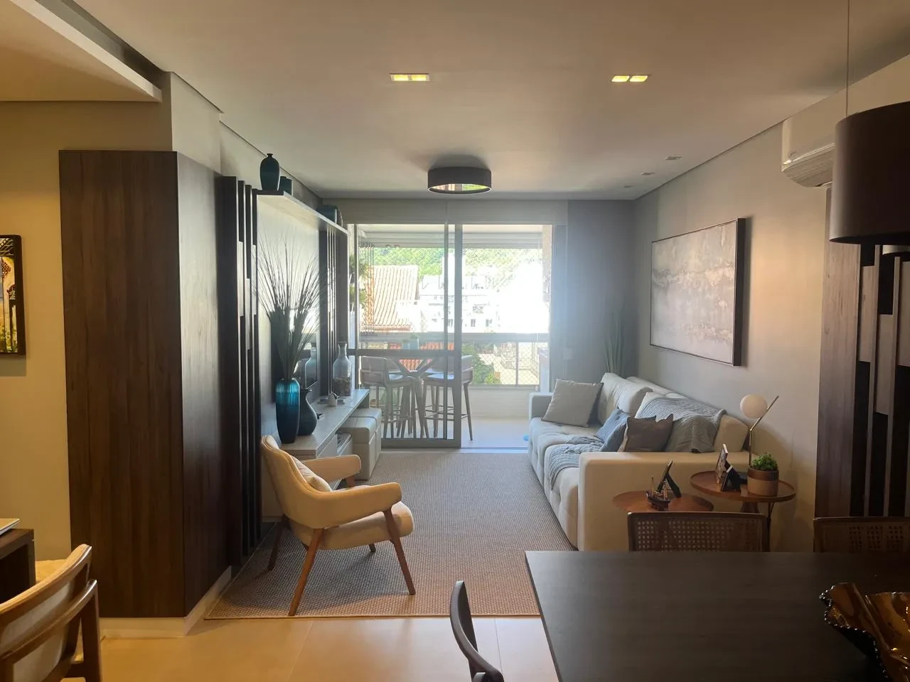 Imagem Apartamento com 2 Quartos à Venda, 100 m² em Jurerê - Florianópolis