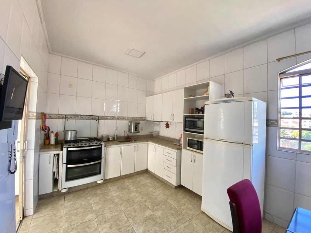 Imagem Casa com 3 Quartos à Venda, 250 m² em Santa Mônica - Belo Horizonte