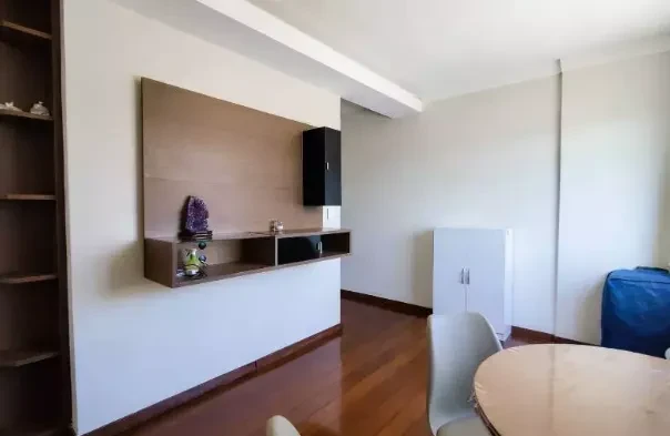 Imagem Apartamento com 2 Quartos à Venda, 60 metros em Sion - Belo Horizonte