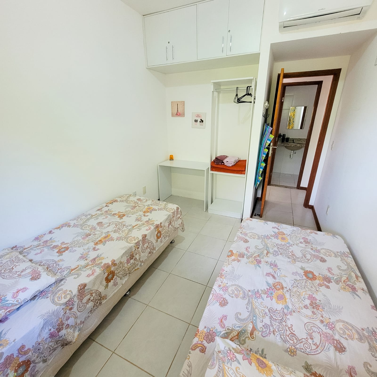 Imagem Apartamento com 2 Quartos à Venda, 70 m²em Itacimirim - Monte Gordo