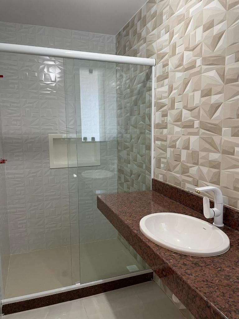 Imagem Casa com 2 Quartos à Venda, 240 m²em Piratininga - Niterói