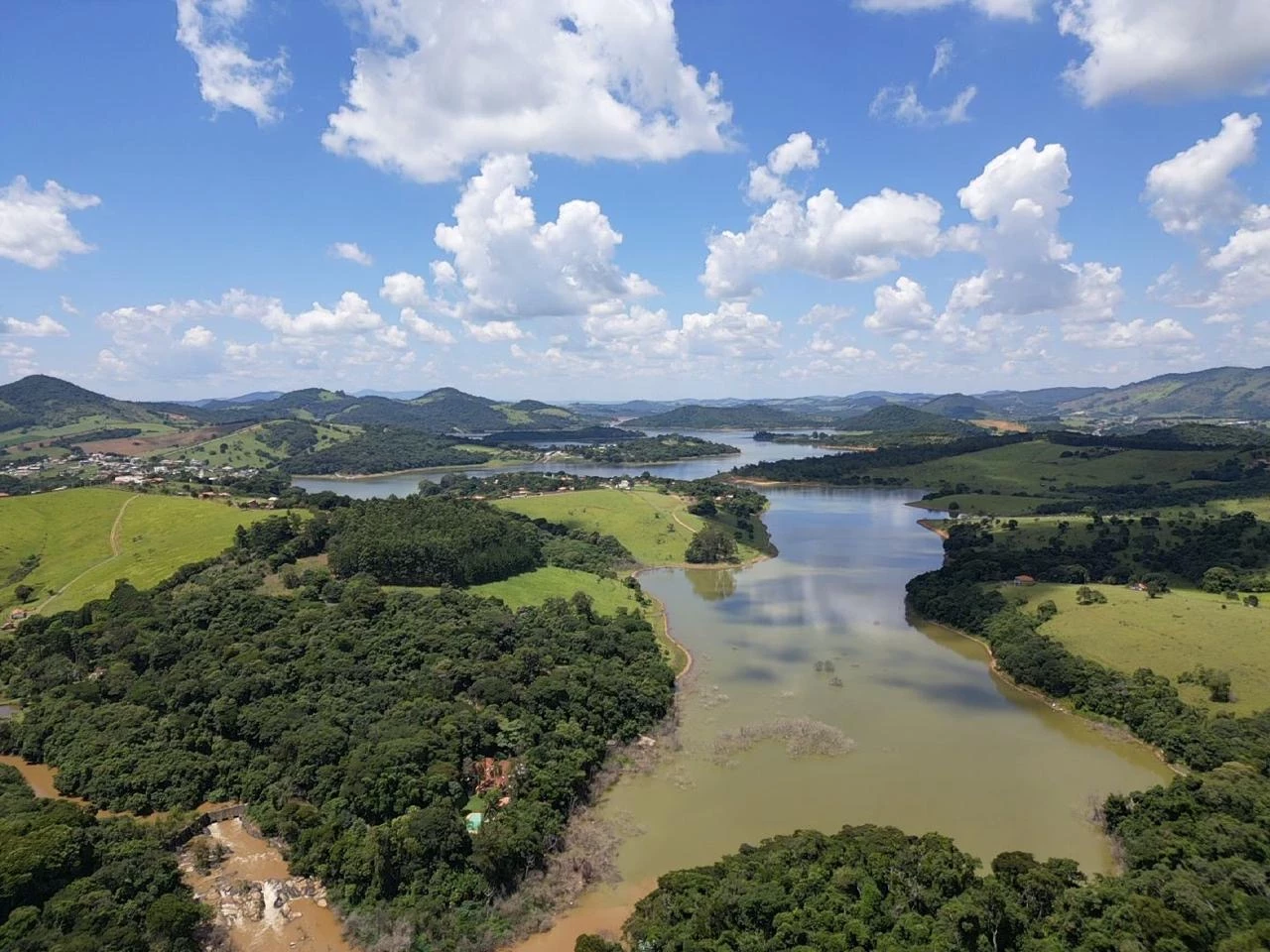 Foto do imóvel: Chácara com 4 Quartos à Venda, 490 m² em Vargem - Vargem