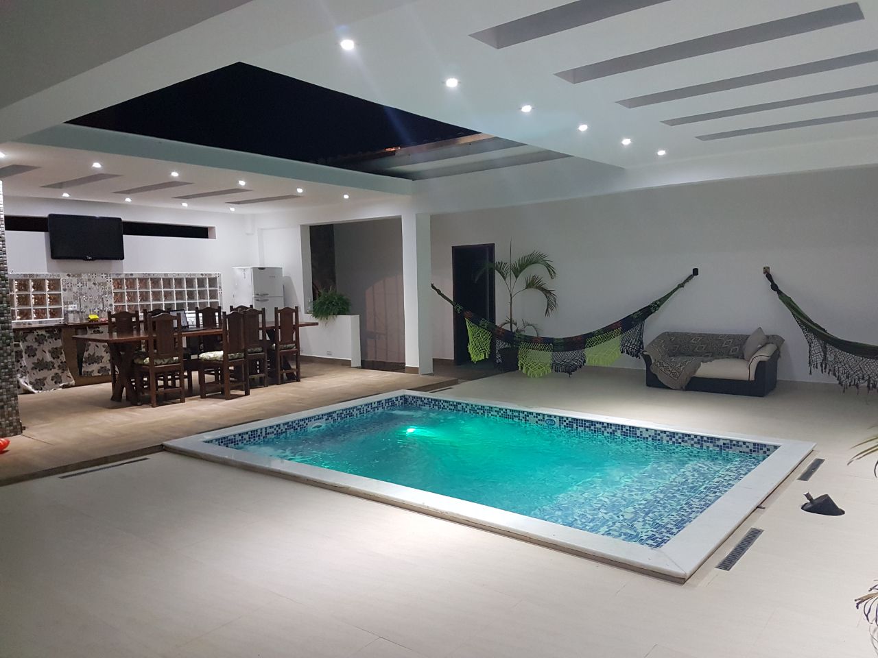Imagem Casa com 4 Quartos para Alugar ou Temporada, 350 m²em Perequê Açu - Ubatuba