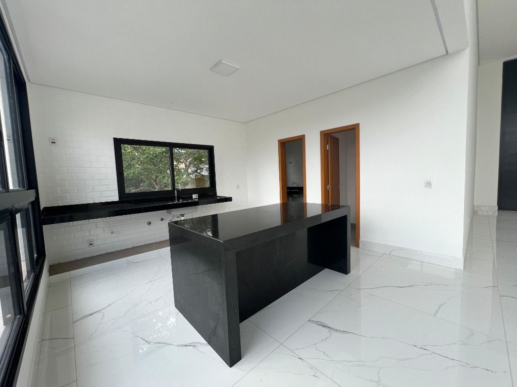 Foto do imóvel: Casa de Condomínio com 4 Quartos à Venda, 260 m² em Várzea - Lagoa Santa