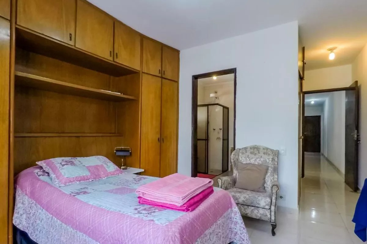 Imagem Sobrado com 3 Quartos à Venda, 174 m² em Vila Gumercindo - São Paulo