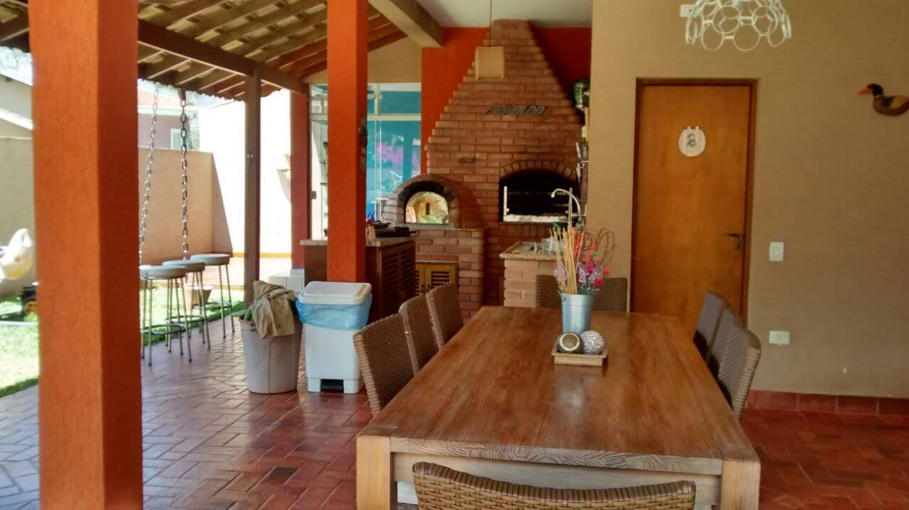 Imagem Casa com 4 Quartos à Venda ou Locação, 400 m² em Jardim Paulista - Atibaia
