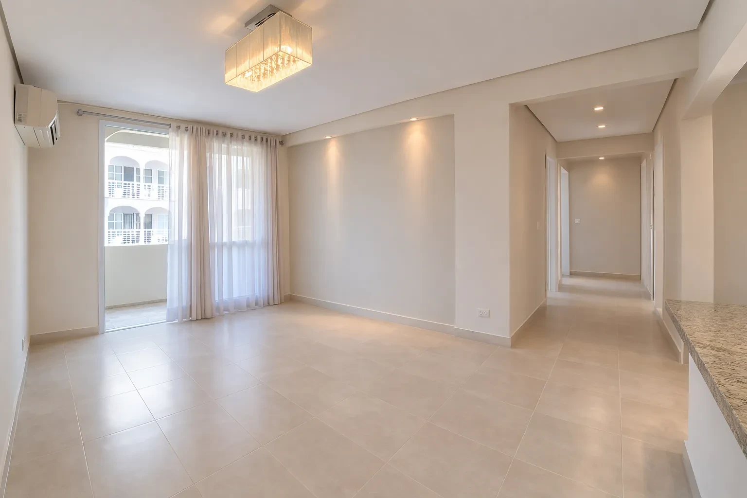 Imagem Apartamento com 3 Quartos à Venda, 94 m² em Centro - Florianópolis