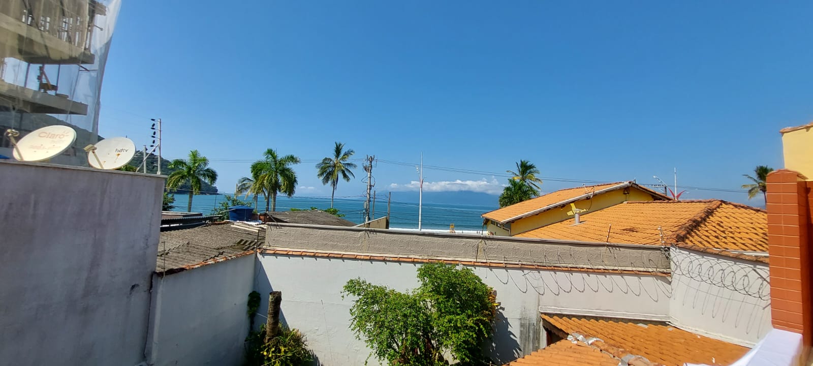 Imagem Sobrado com 4 Quartos à Venda, 205 m²em Martim de Sá  - Caraguatatuba