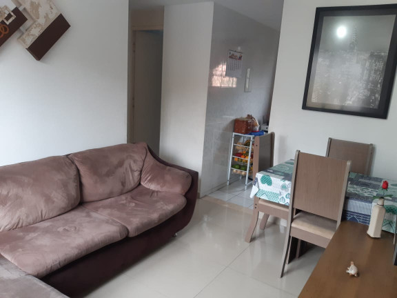 Imagem Apartamento com 2 Quartos à Venda,  em Jardim Mirna - Taboão da Serra