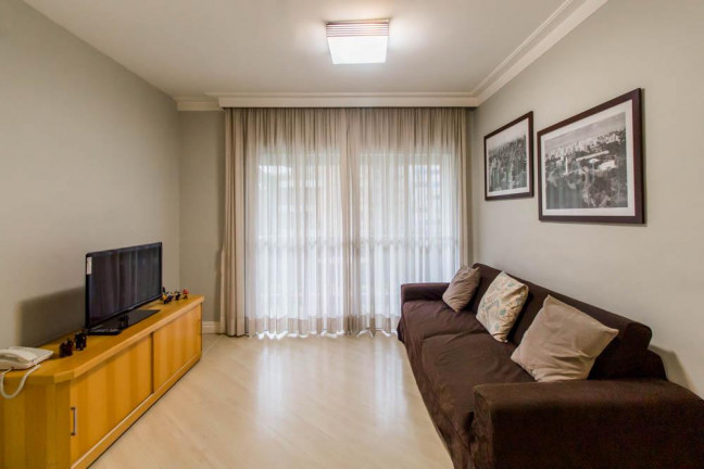 Imagem Flat com 2 Quartos à Venda ou Locação, 60 m² em Vila Nova Conceição - São Paulo