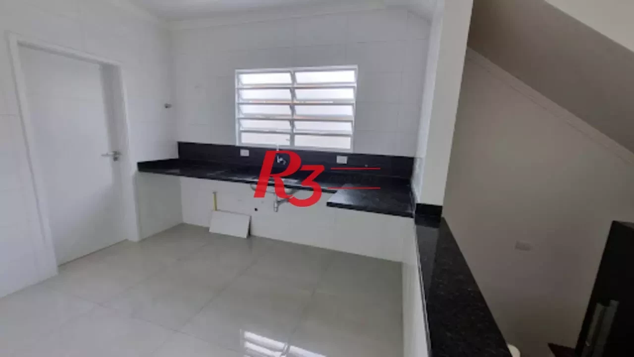 Imagem Casa de Vila com 3 Quartos à Venda, 155 m² em Embaré - Santos