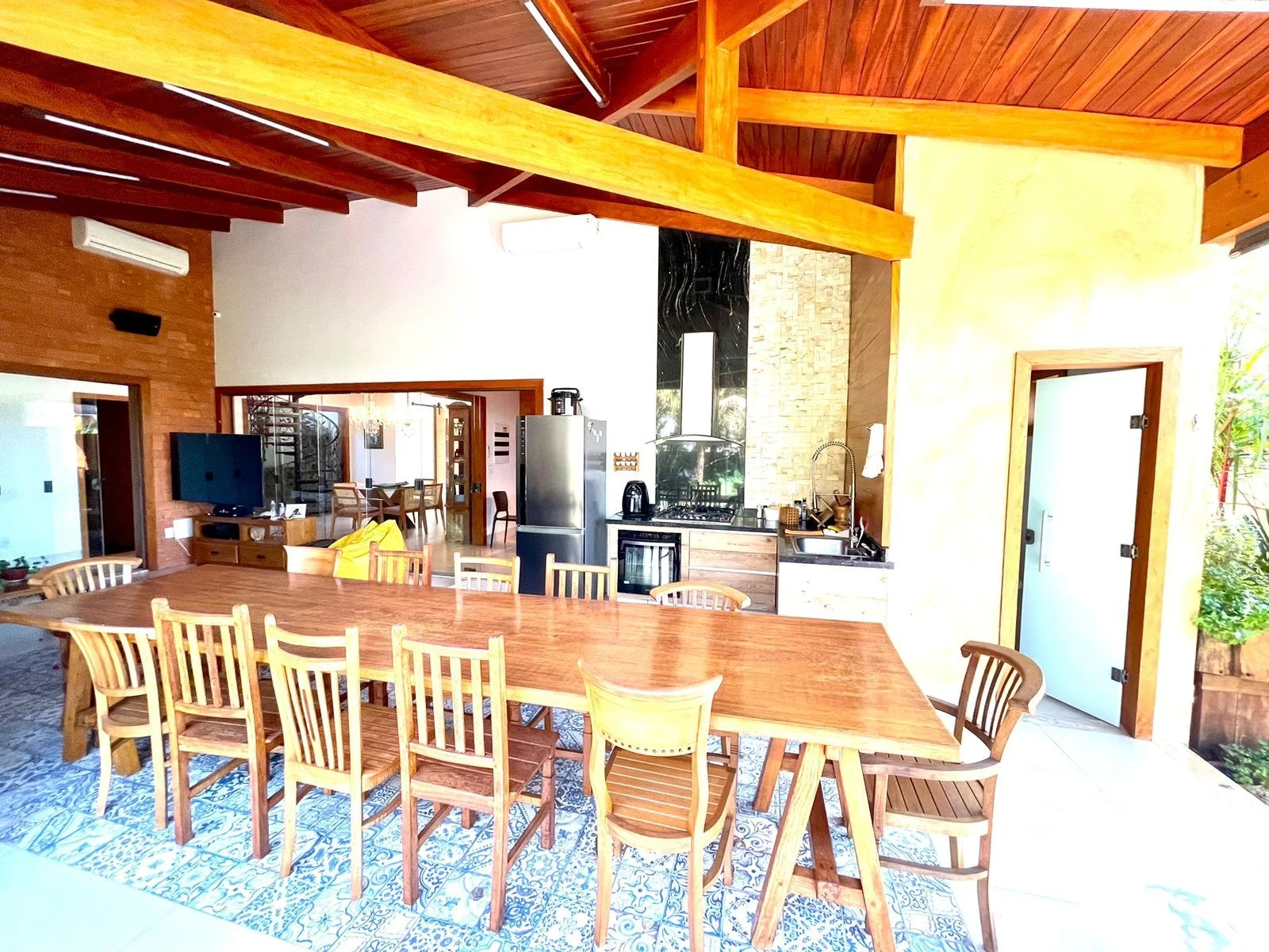 Imagem Casa de Condomínio com 4 Quartos para Alugar, 250 m² em Jardins Munique - Goiânia
