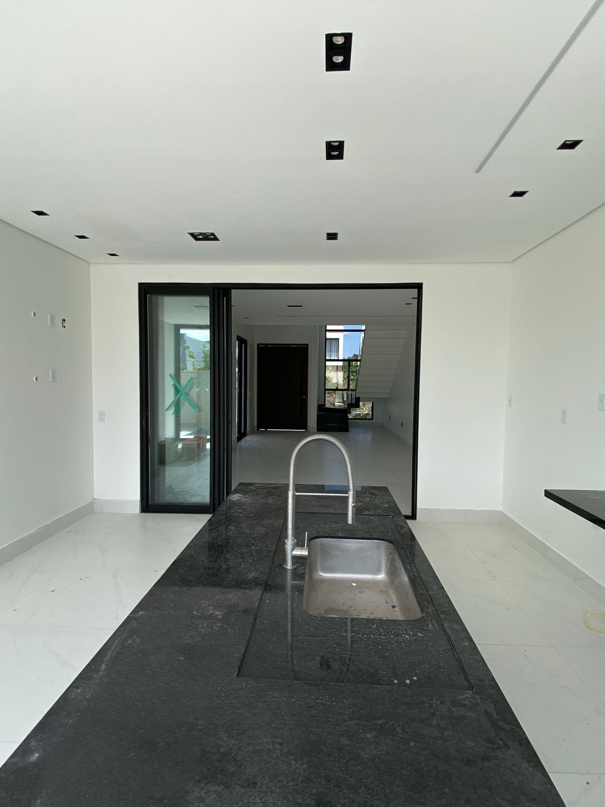 Foto do imóvel: Casa de Condomínio com 4 Quartos à Venda, 271 m² em Ponta Negra - Manaus