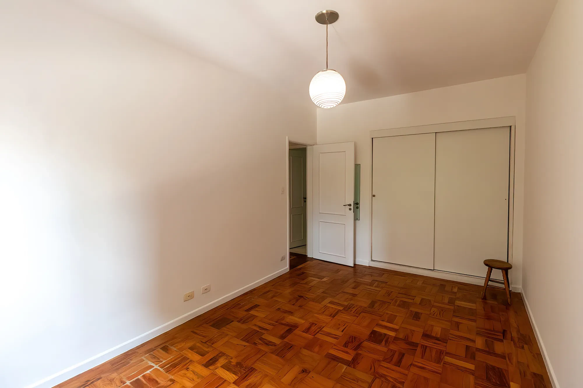 Imagem Apartamento com 2 Quartos para Alugar, 120 m² em Itaim Bibi - São Paulo