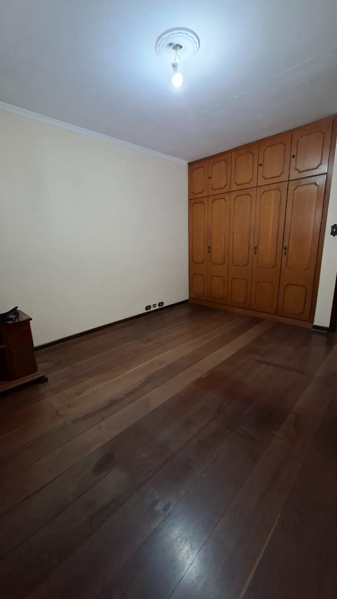 Imagem Casa com 3 Quartos para Alugar, 374 metros em Jardim Emília - Sorocaba