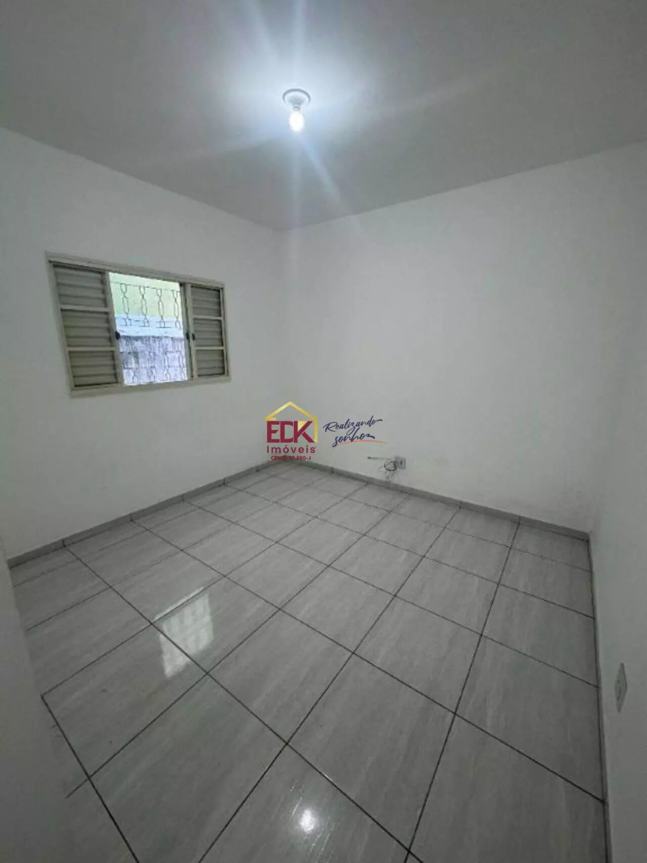 Imagem Casa com 2 Quartos à Venda, 66 m²em Parque Urupês - Taubaté
