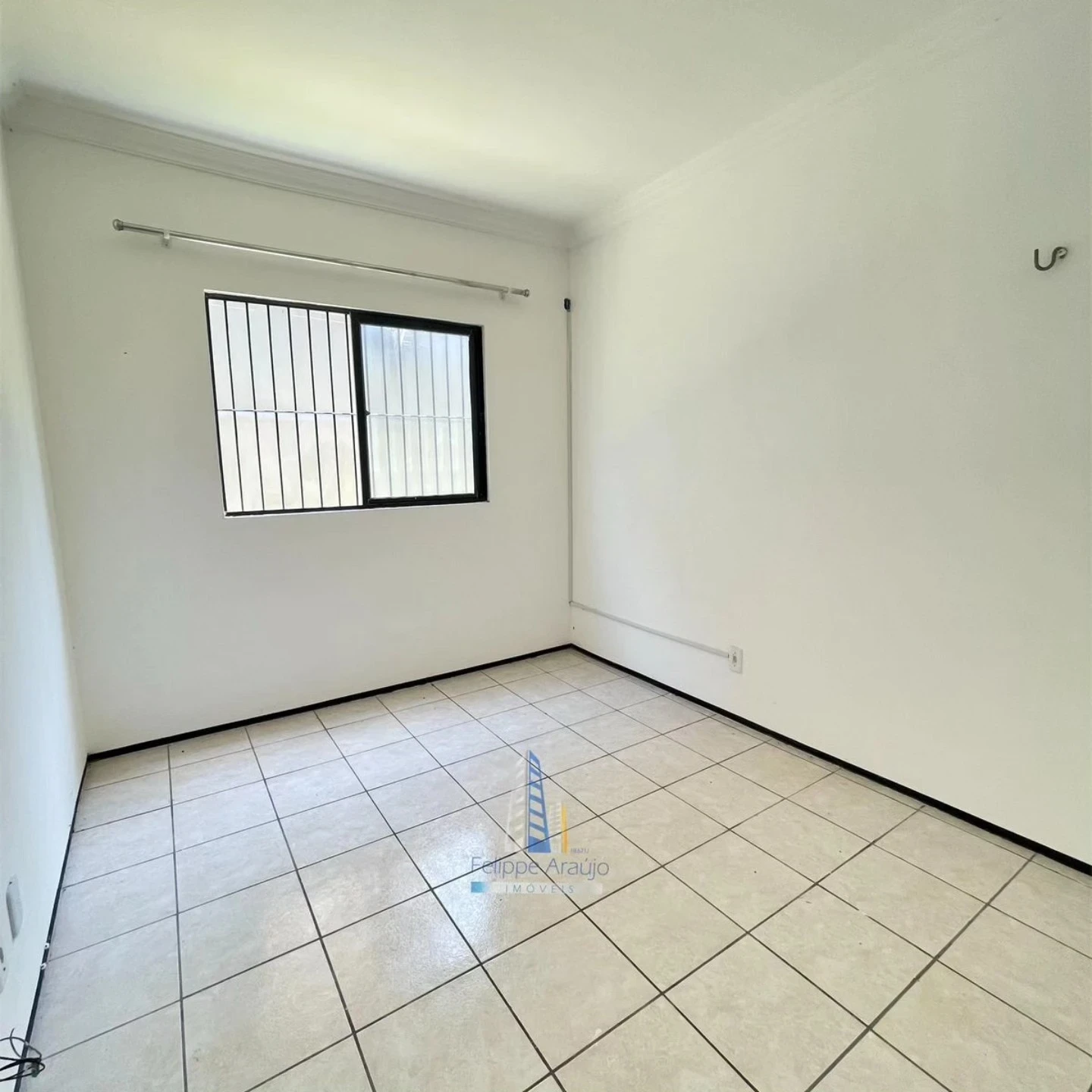 Imagem Apartamento com 2 Quartos à Venda, 57 m² em Messejana - Fortaleza