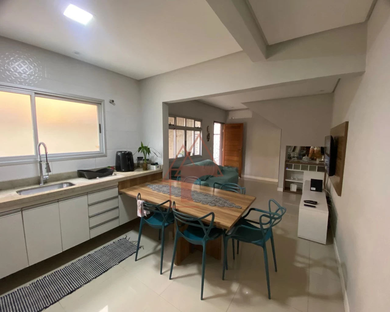 Casa com 3 Quartos à Venda, 81 m² em Vila Nova - Cubatão