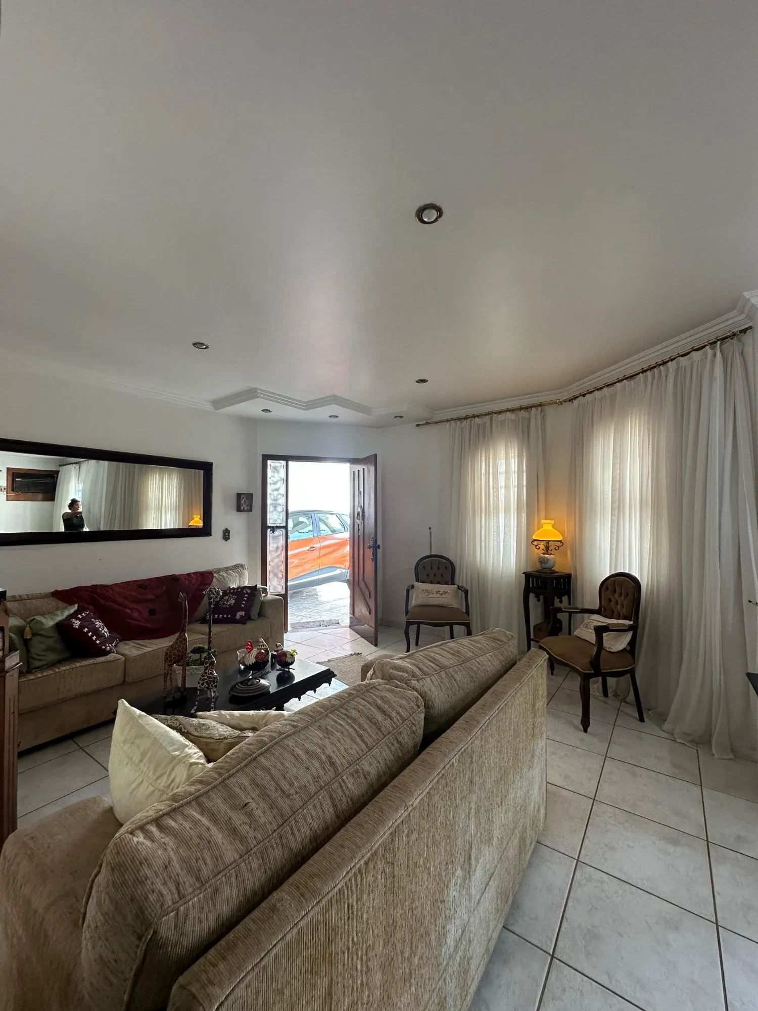 Imagem Casa com 3 Quartos à Venda ou Locação, 247 m² em Jardim Itália - Cuiabá