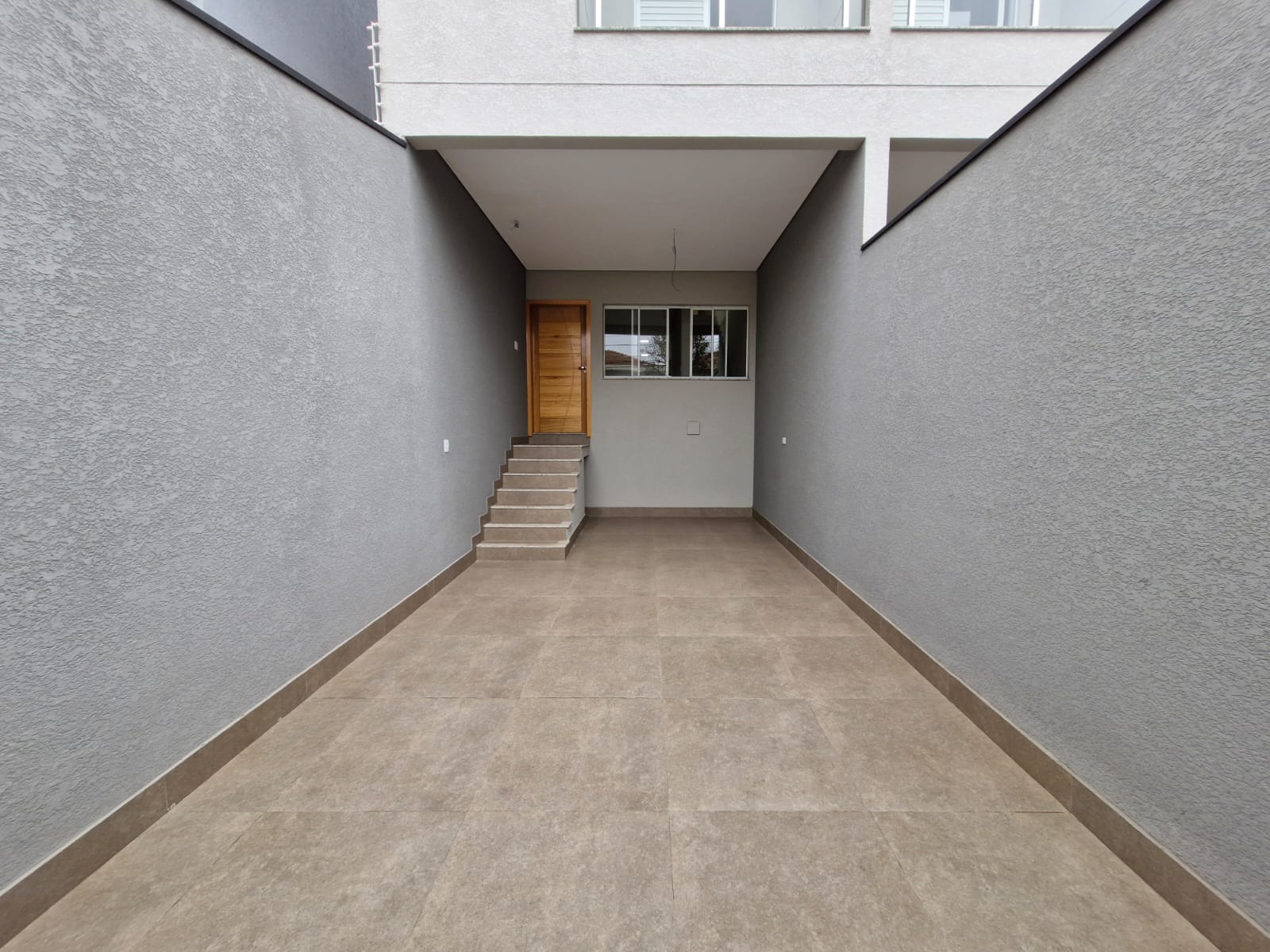Imagem Sobrado com 3 Quartos à Venda, 193 m²em Jardim Santo Elias - São Paulo