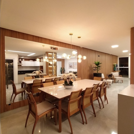 Imagem Casa com 4 Quartos à Venda,  em Jardim Atlântico - Goiânia