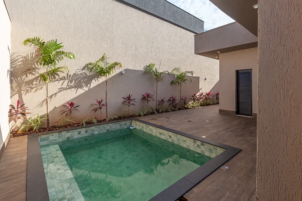 Imagem Casa de Condomínio com 4 Quartos à Venda, 220 m² em Residencial Goiânia Golfe Clube - Goiânia