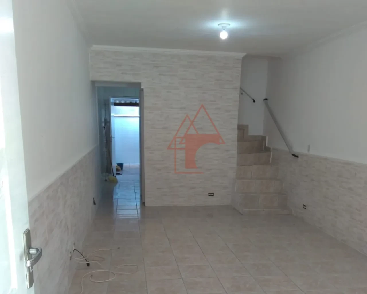 Imagem Sobrado com 2 Quartos à Venda, 80 metros em Enseada - Guarujá