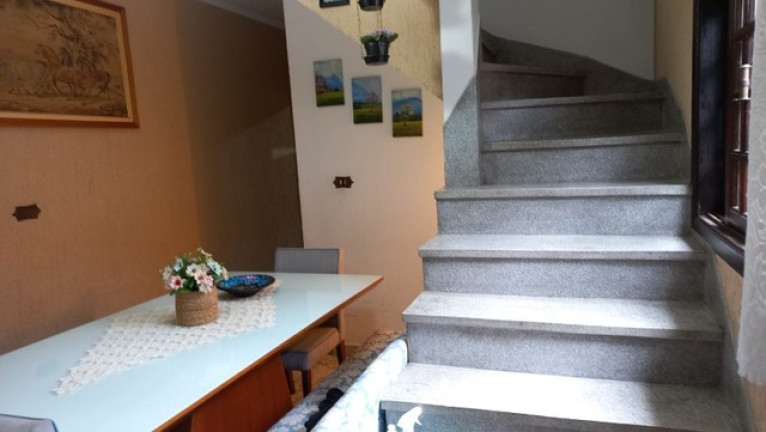 Imagem Sobrado com 4 Quartos à Venda, 227 m²em Assunção - São Bernardo do Campo