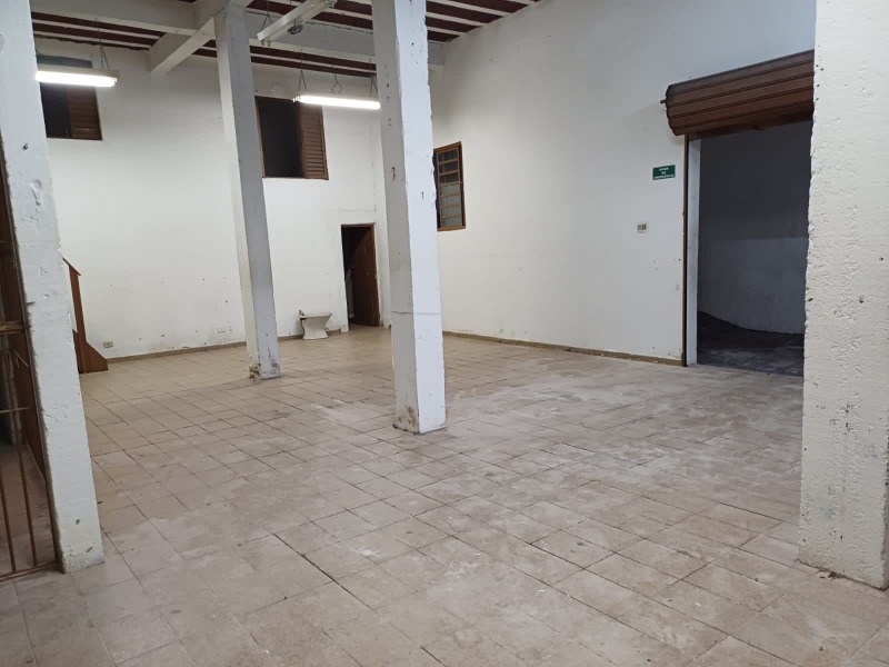 Imagem Imóvel Comercial para Alugar, 550 m²em Jardim Vivan - São Paulo