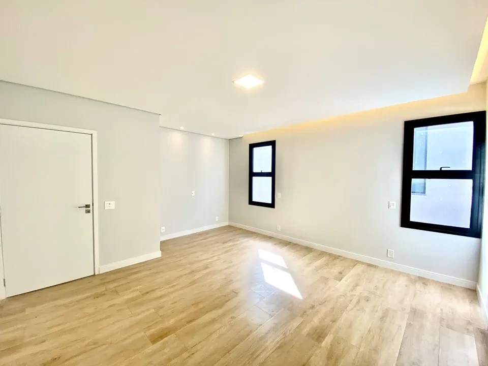 Imagem Casa de Condomínio com 3 Quartos à Venda, 267 m² em Jardim Novo Mundo - Jundiaí
