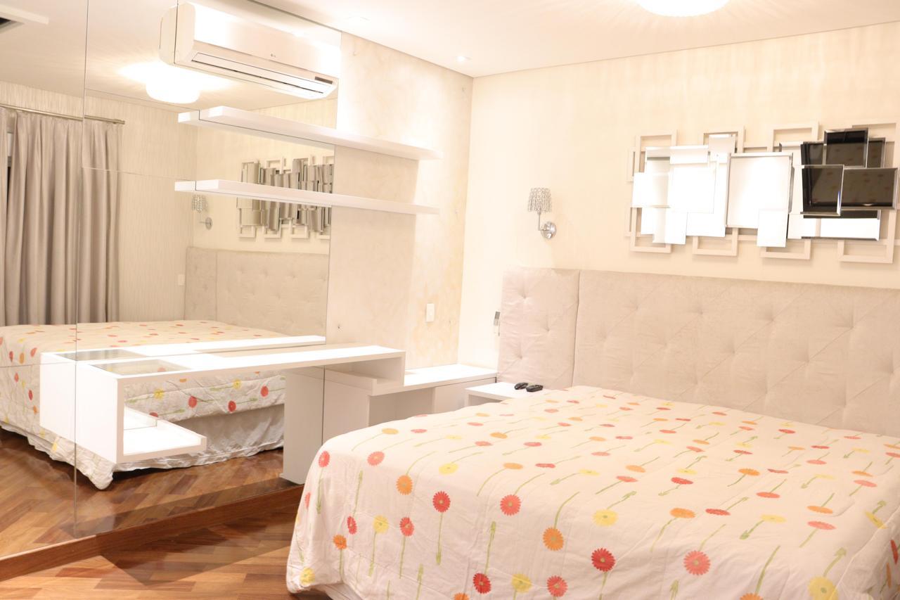 Foto do imóvel: Apartamento com 3 Quartos à Venda, 218 m² em Vila Regente Feijó - São Paulo