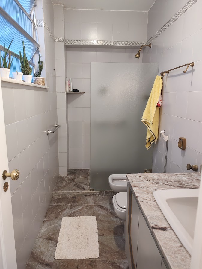 Imagem Apartamento com 3 Quartos à Venda, 165 m²em Copacabana - Rio de Janeiro