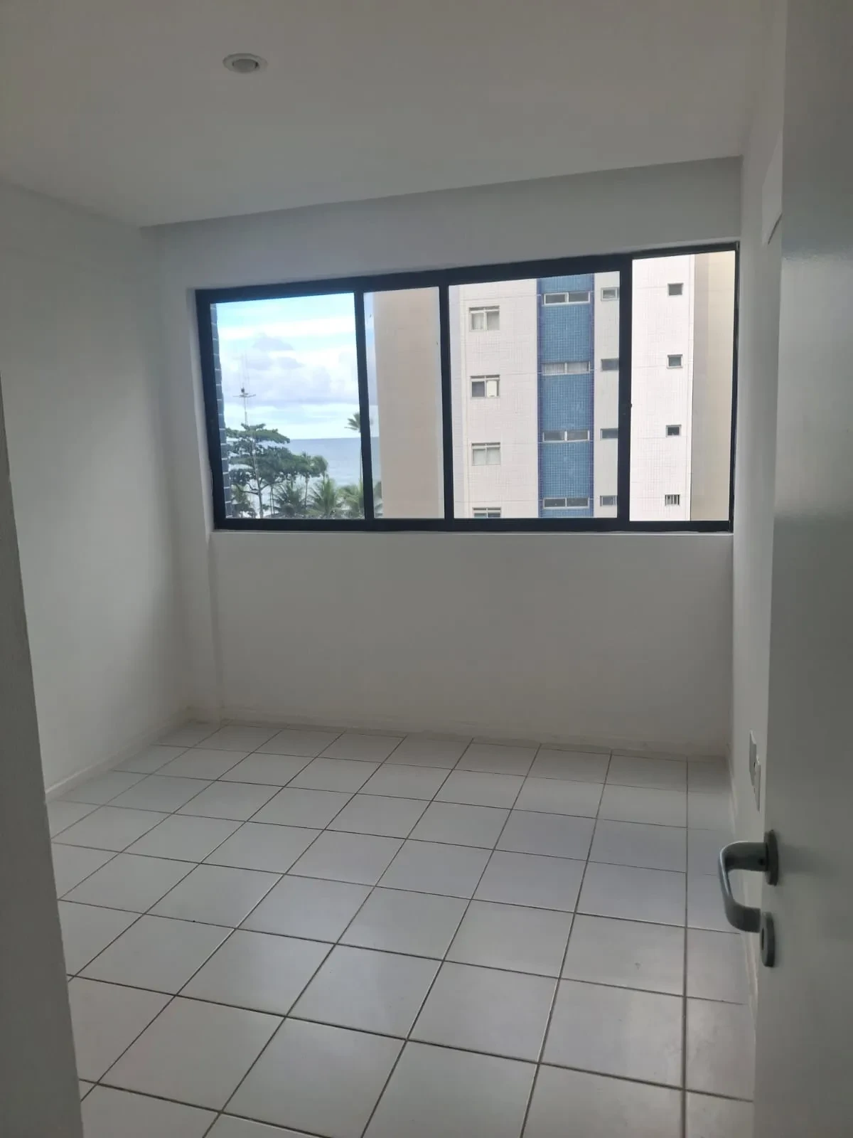 Imagem Apartamento com 3 Quartos para Alugar, 92 metros em Boa Viagem - Recife