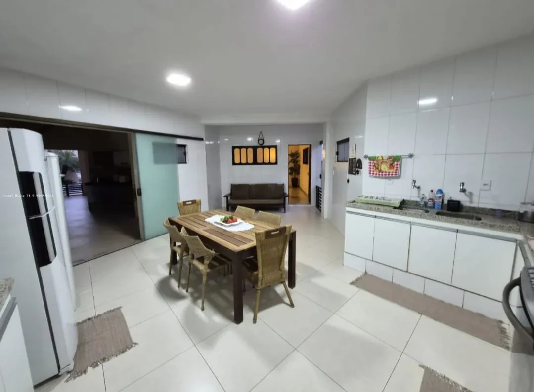 Imagem Casa de Condomínio com 4 Quartos à Venda, 271 m² em Recreio Ipitanga - Lauro de Freitas