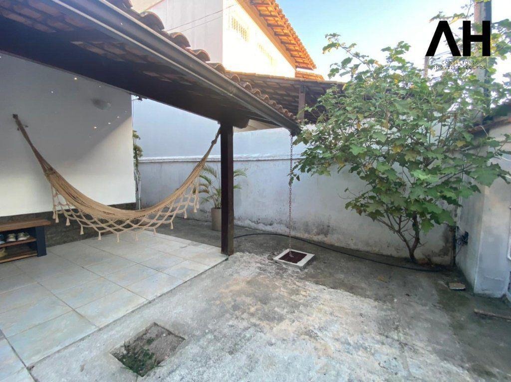 Imagem Casa com 3 Quartos à Venda, 360 m²em Piratininga - Niterói