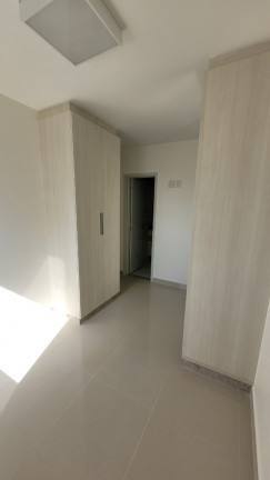 Imagem Apartamento com 3 Quartos à Venda,  em Setor Oeste - Goiânia