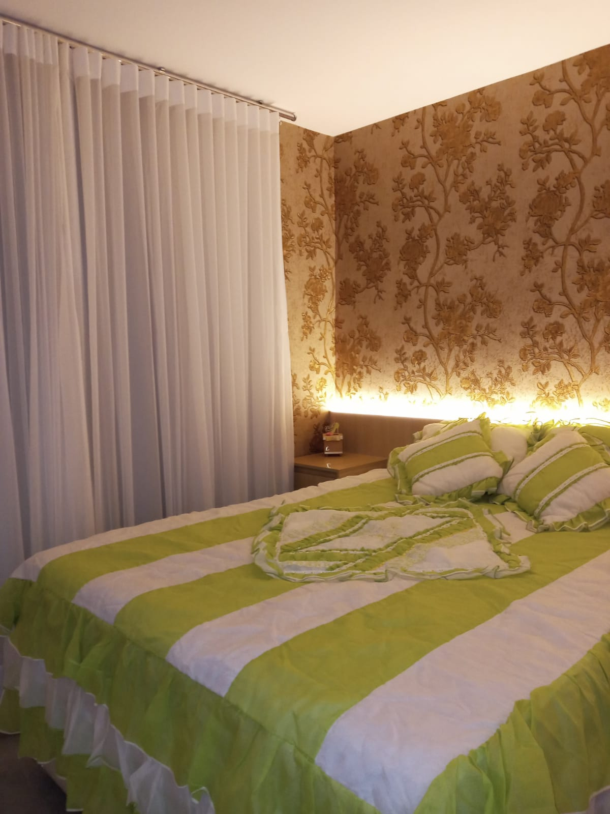 Imagem Apartamento com 3 Quartos à Venda, 70 m²em Setor Negrão de Lima - Goiânia