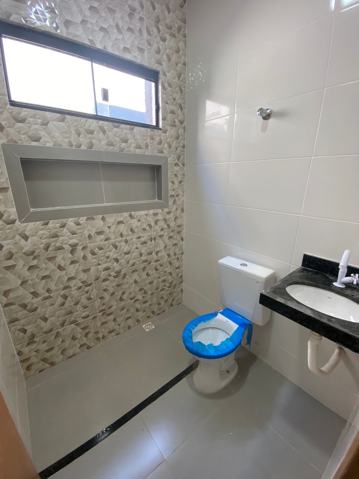 Imagem Casa com 2 Quartos à Venda, 98 m²em Jardim Ipanema - Trindade