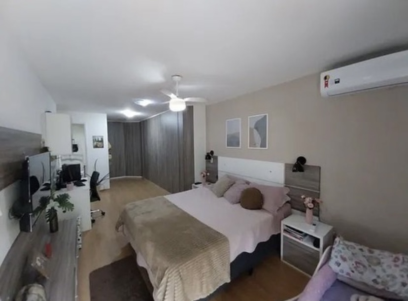 Imagem Apartamento com 4 Quartos à Venda, 145 m²em Itacoatiara - Niterói