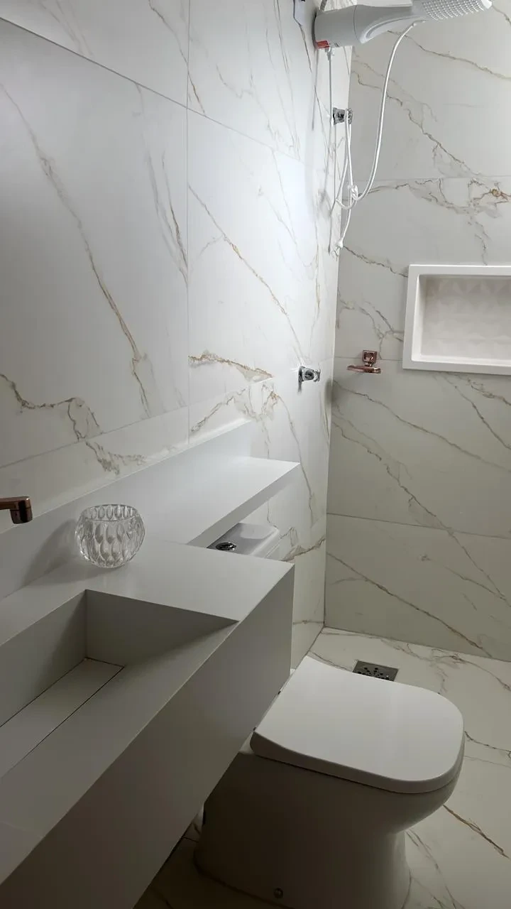 Imagem Cobertura com 4 Quartos para Alugar, 250 m² em Centro-Sul - Cuiabá