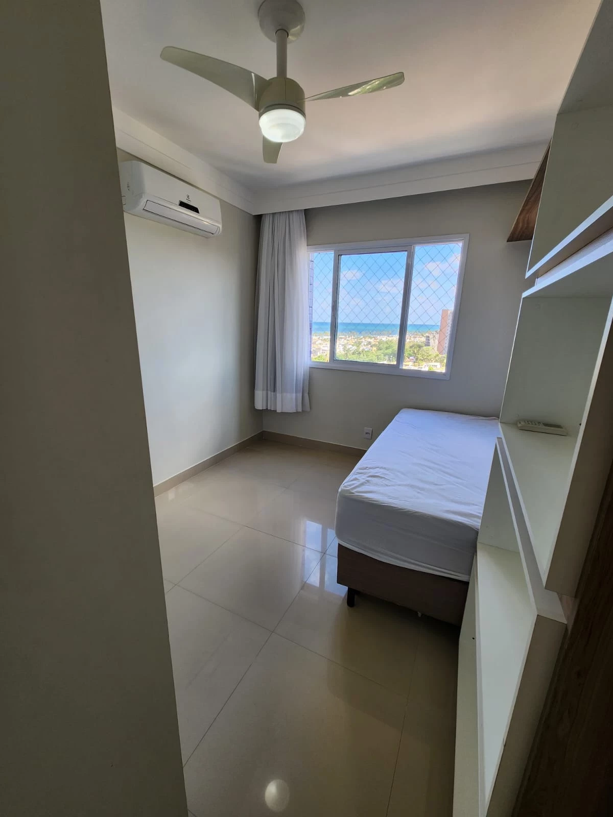 Imagem Apartamento com 2 Quartos à Venda ou Locação, 65 m² em Buraquinho - Lauro de Freitas