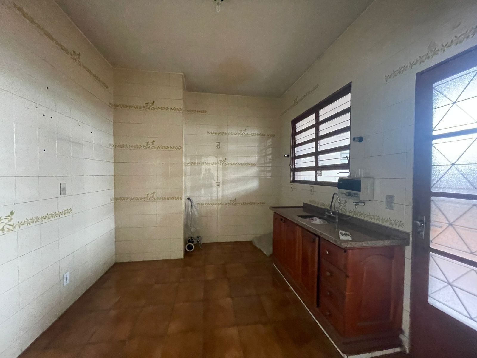 Imagem Sobrado com 4 Quartos à Venda, 399 m²em Setor Leste Universitário - Goiânia